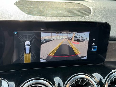 Certified 2023 Mercedes-Benz EQB 250+ w/ Exclusive Package image 31