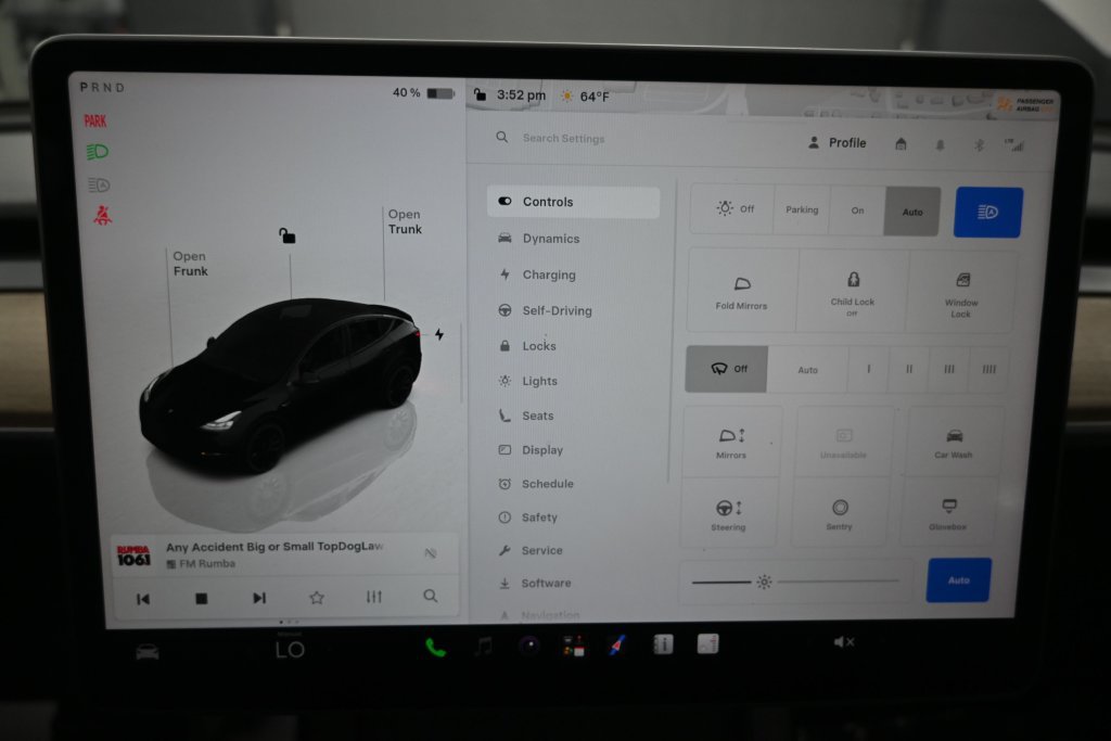 Used 2023 Tesla Model Y Performance AWD/4WD image 11