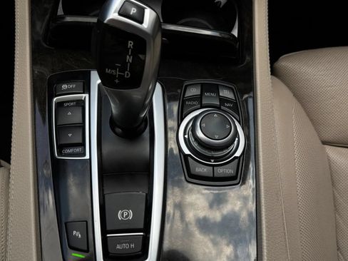 Used 2012 BMW 740i RWD image 37