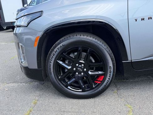 Certified 2023 Chevrolet Traverse Premier w/ Redline Edition AWD/4WD image 9