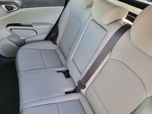 Used 2020 Kia Soul EX image 28