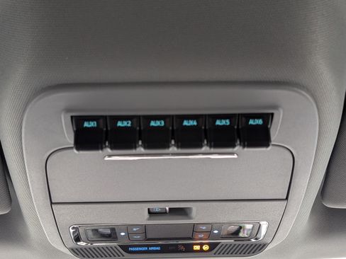 New 2026 Ford F250 Lariat w/ Black Appearance Package image 27