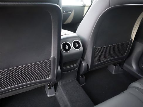 New 2026 Mercedes-Benz GLB 250 4MATIC image 26