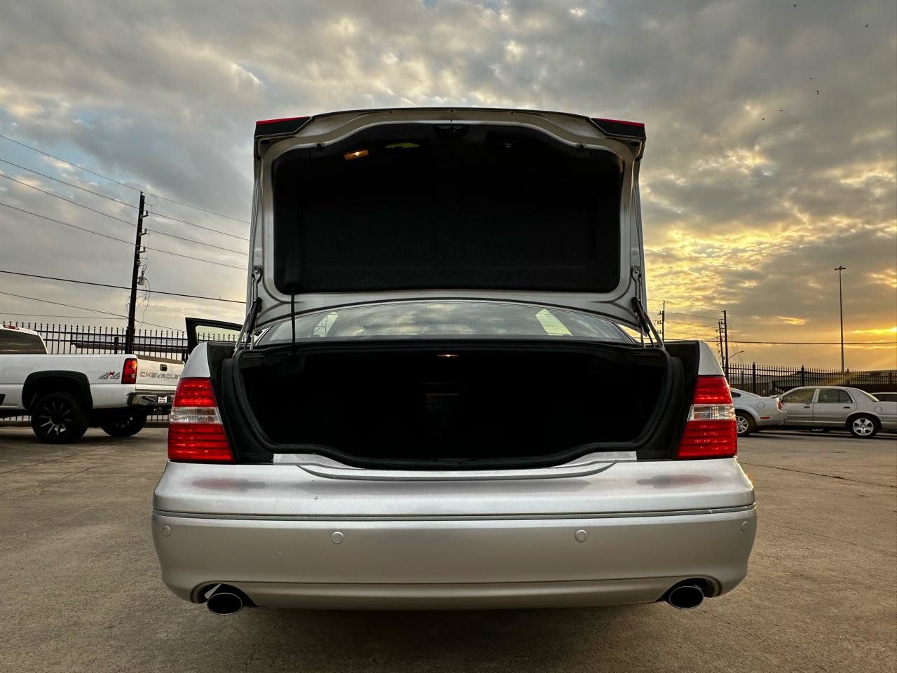 Used 2004 Lexus LS 430 RWD image 84