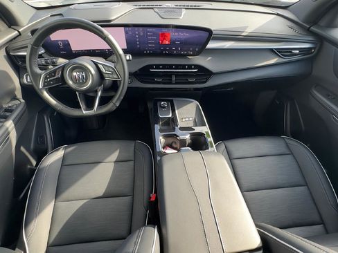 Used 2025 Buick Enclave Sport Touring image 10