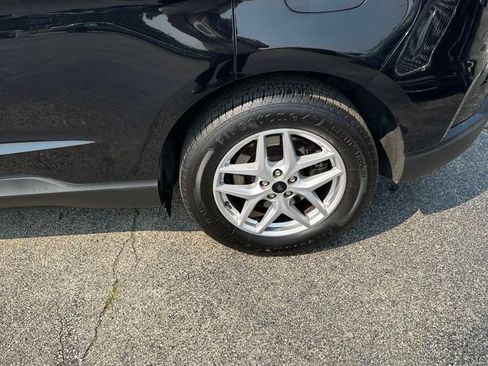 Used 2023 Ford Edge SEL AWD/4WD image 9