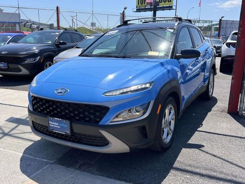 Certified 2023 Hyundai Kona SEL AWD/4WD image 4