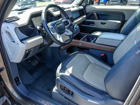 Used 2022 Land Rover Defender 90 X-Dynamic HSE AWD/4WD image 12