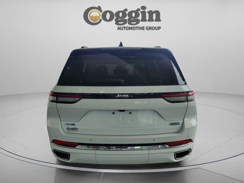 Used 2022 Jeep Grand Cherokee Overland w/ Luxury Tech Group IV image 3
