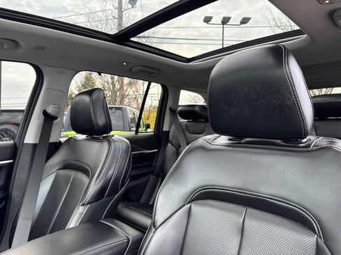 Used 2023 Jeep Grand Cherokee 30th Anniversary image 15