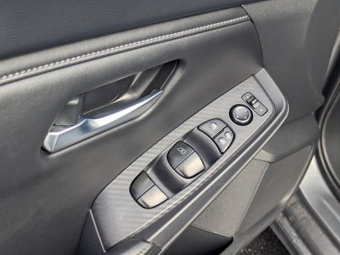 Used 2023 Nissan Sentra SV image 25