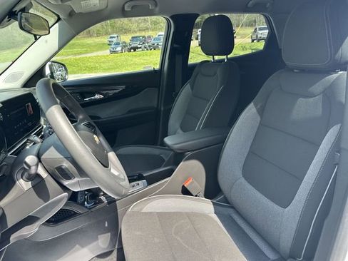 Used 2025 Chevrolet TrailBlazer LT w/ Driver Confidence Package image 15