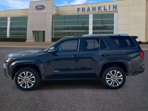 Used 2025 Toyota 4Runner Limited AWD/4WD image 4