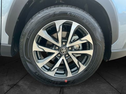 Certified 2025 Toyota Corolla Cross XLE image 15