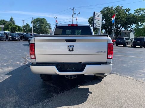Used 2017 RAM 1500 Express AWD/4WD image 6