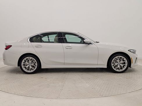 Used 2025 BMW 330i Sedan w/ Premium Package RWD image 8