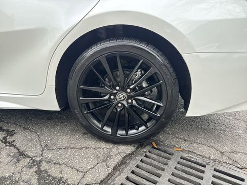 Used 2022 Toyota Camry XSE image 33