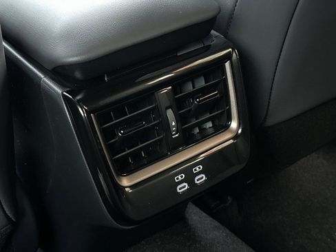 New 2025 Toyota Crown Signia image 15