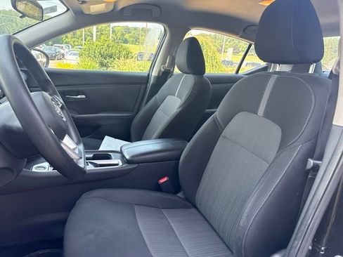 Used 2024 Nissan Sentra SV FWD image 15