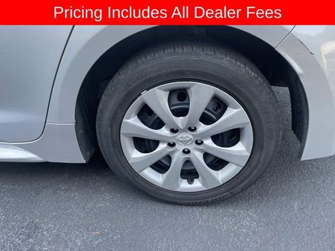 Used 2024 Toyota Corolla LE FWD image 3