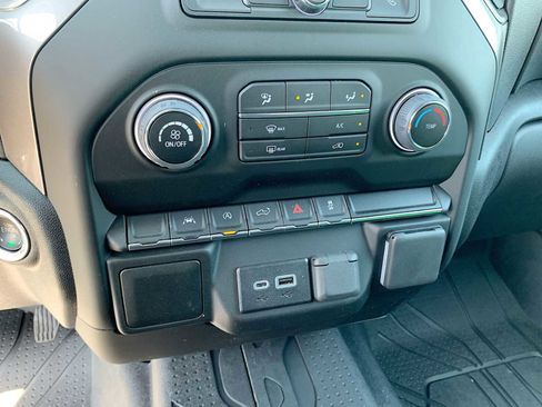 Certified 2026 Chevrolet Silverado 1500 Custom AWD/4WD image 17