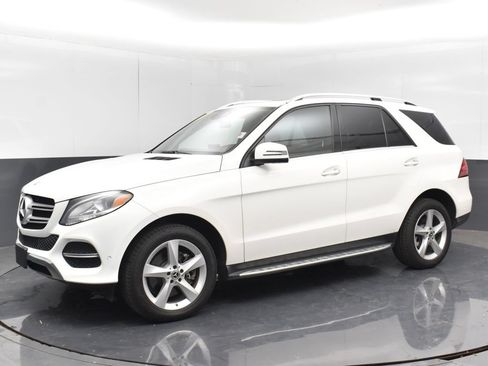 Used 2019 Mercedes-Benz GLE 400 4MATIC w/ Premium 1 Package image 14