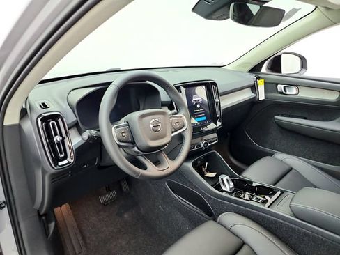 New 2026 Volvo XC40 B5 Plus w/ Climate Package AWD/4WD image 20