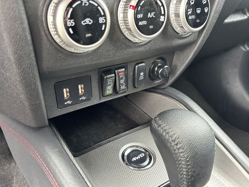 Used 2025 Mitsubishi Outlander Sport SE AWD/4WD image 32