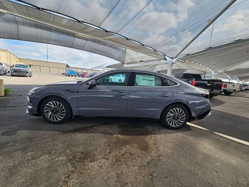 Used 2026 Hyundai Sonata Limited FWD image 5