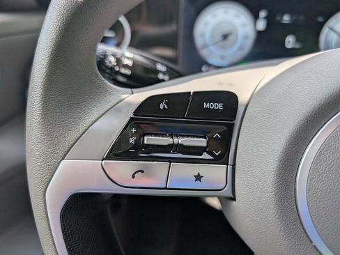 Certified 2024 Hyundai Elantra Blue image 27