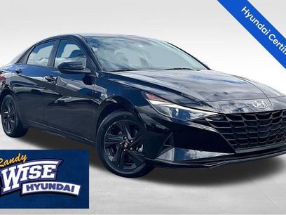 Certified 2022 Hyundai Elantra SEL