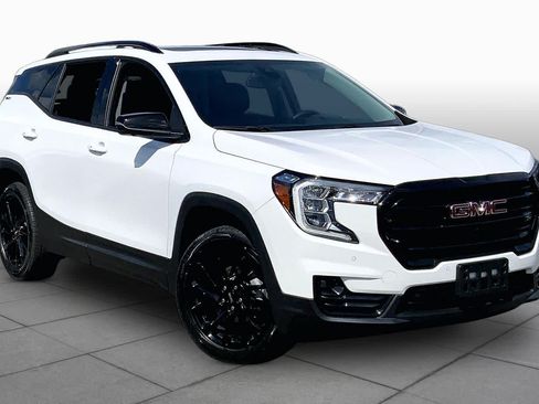 Used 2023 GMC Terrain SLT w/ Tech Package AWD/4WD image 3