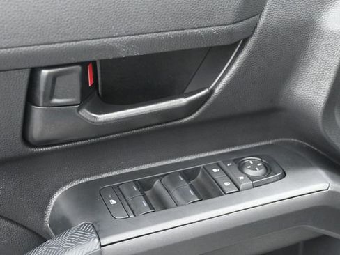 Used 2024 Toyota Tacoma SR5 AWD/4WD image 10