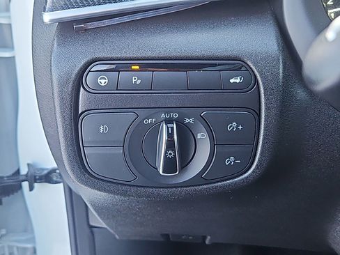 Used 2023 INFINITI QX50 Sport image 11