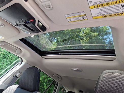 Used 2024 Subaru Outback Premium w/ Popular Package #1 AWD/4WD image 15