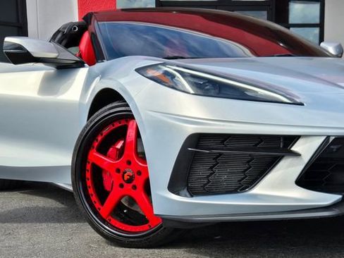 Used 2021 Chevrolet Corvette Stingray Premium Cpe w/ Z51 Performance Package RWD image 16