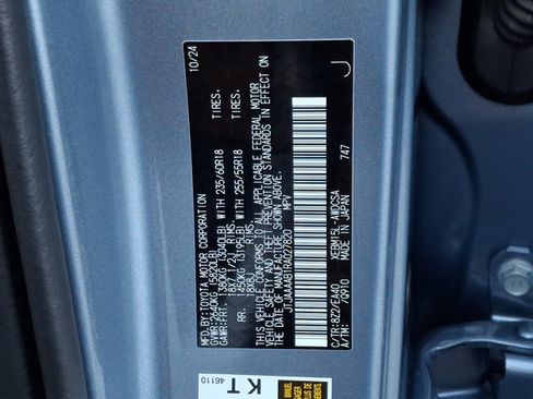 Used 2024 Lexus RZ 450e Premium image 18