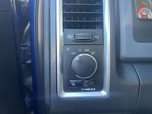 Used 2015 RAM 2500 SLT w/ Protection Group AWD/4WD image 18