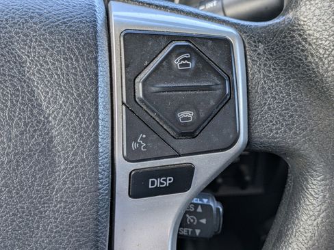 Used 2016 Toyota Tundra SR5 w/ SR5 Upgrade Package image 19