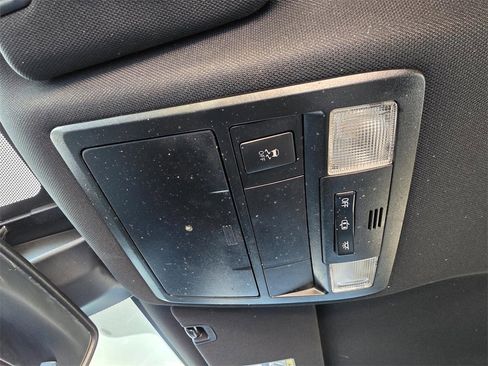 Used 2019 Toyota Tacoma TRD Sport image 24