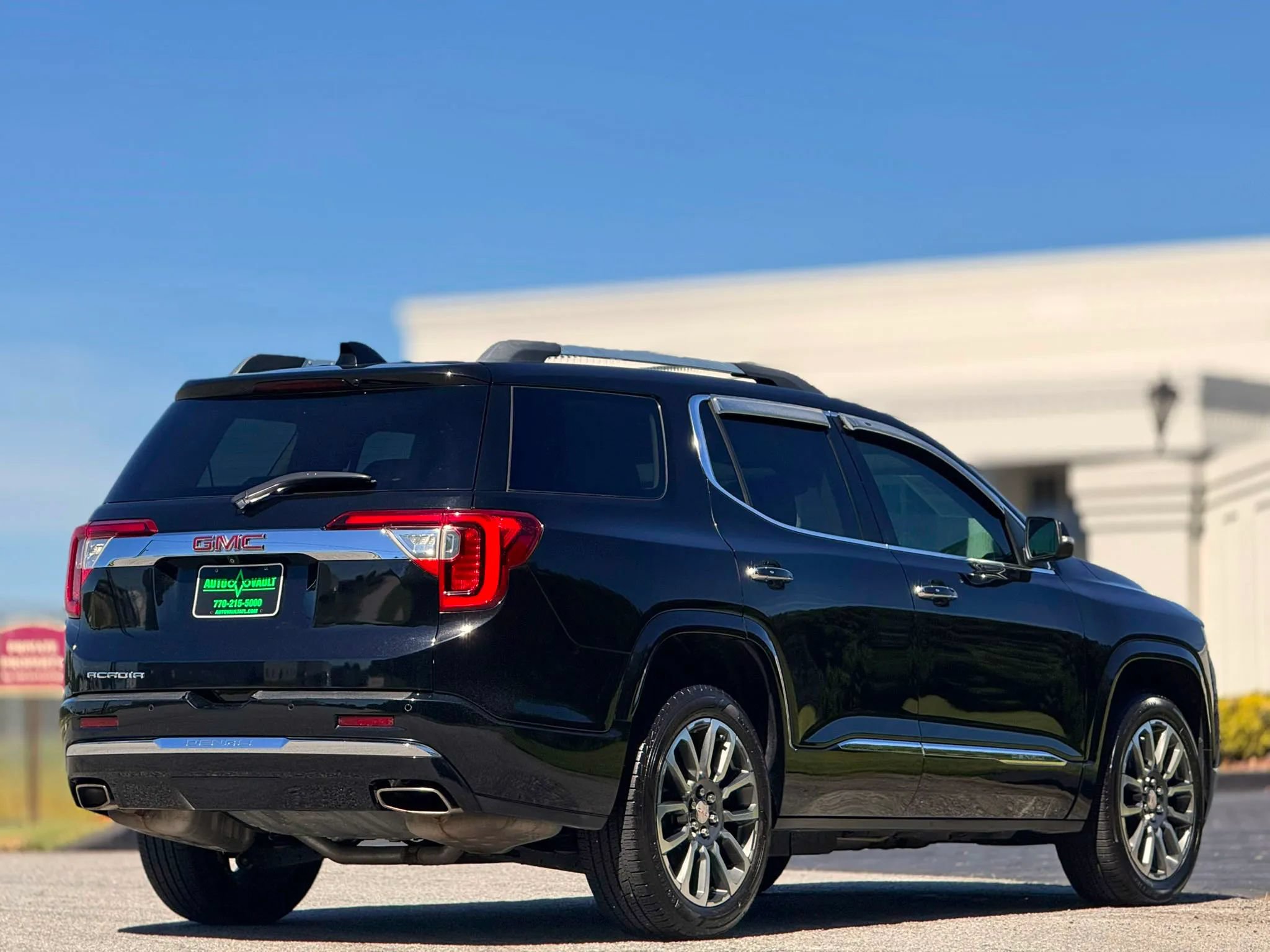 Used 2020 GMC Acadia Denali FWD image 12
