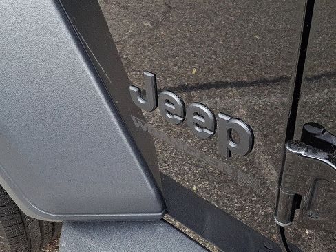 Certified 2023 Jeep Wrangler Unlimited Sport AWD/4WD image 29