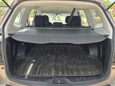 Used 2014 Subaru Forester 2.5i AWD/4WD image 29