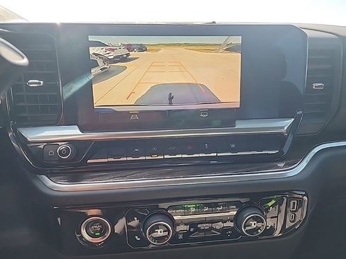 Used 2022 Chevrolet Silverado 1500 LT w/ Protection Package image 31