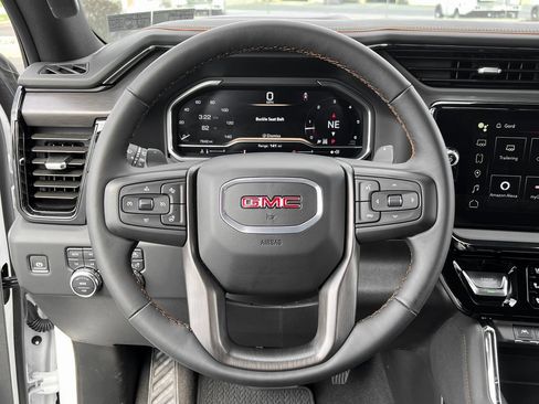 Used 2024 GMC Sierra 1500 AT4 image 24
