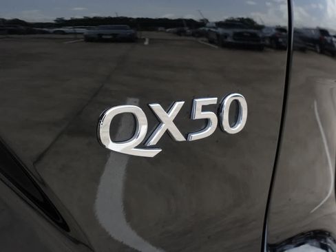 Certified 2023 INFINITI QX50 Pure FWD image 19