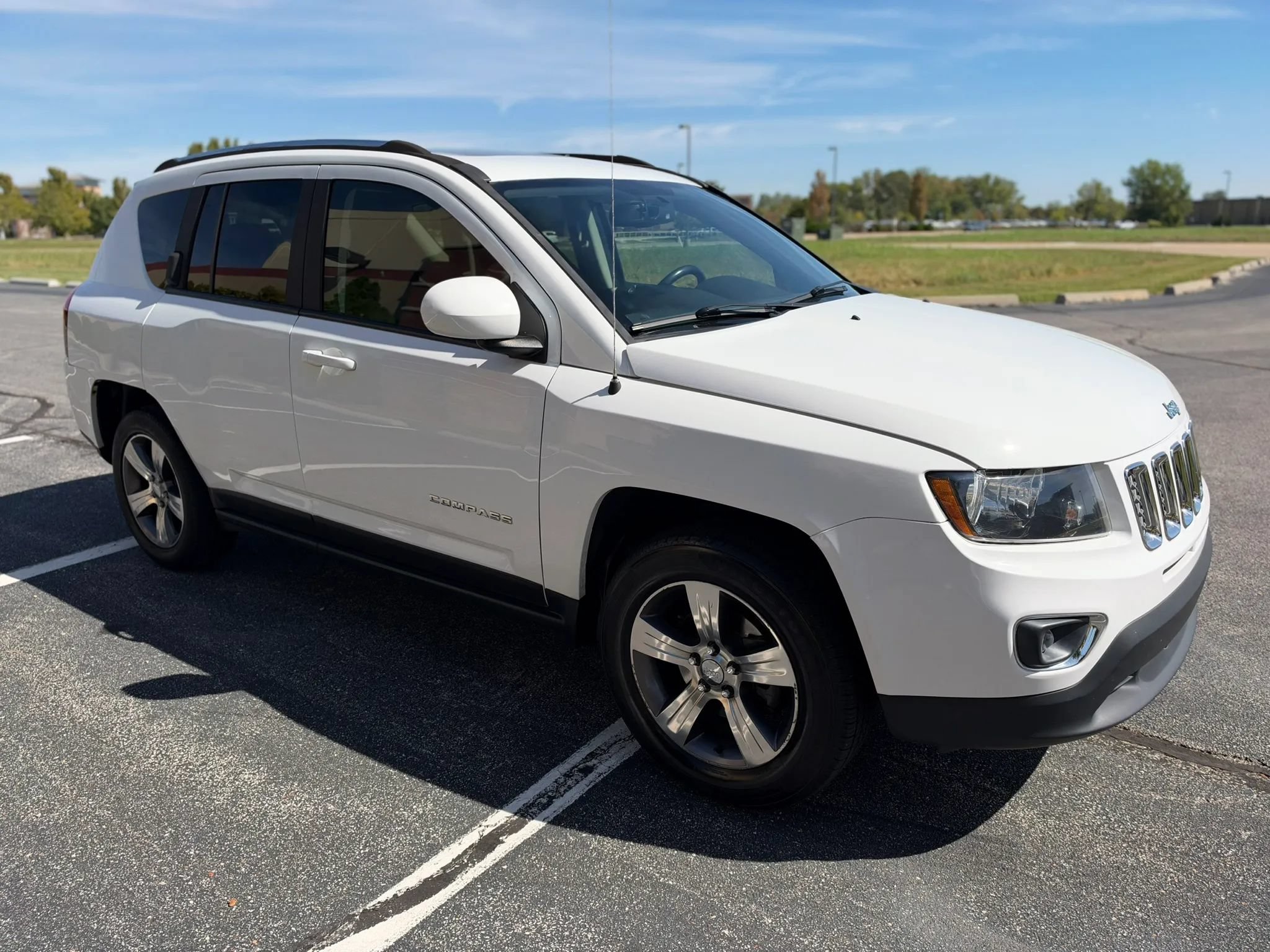 Used 2016 Jeep Compass High Altitude FWD image 7