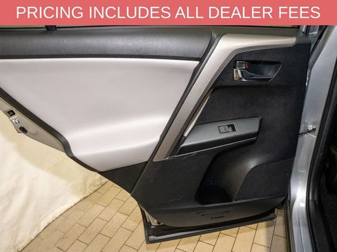 Used 2018 Toyota RAV4 XLE FWD image 11