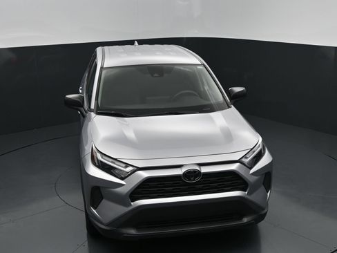 Used 2023 Toyota RAV4 LE FWD image 34