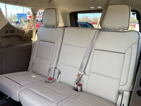 Used 2024 GMC Yukon XL Denali w/ Denali Reserve Package image 20